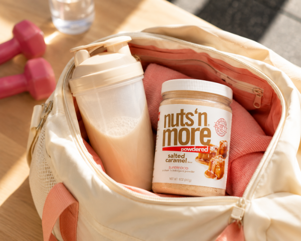 Gym bag with Nuts 'N More Salted Caramel Powder